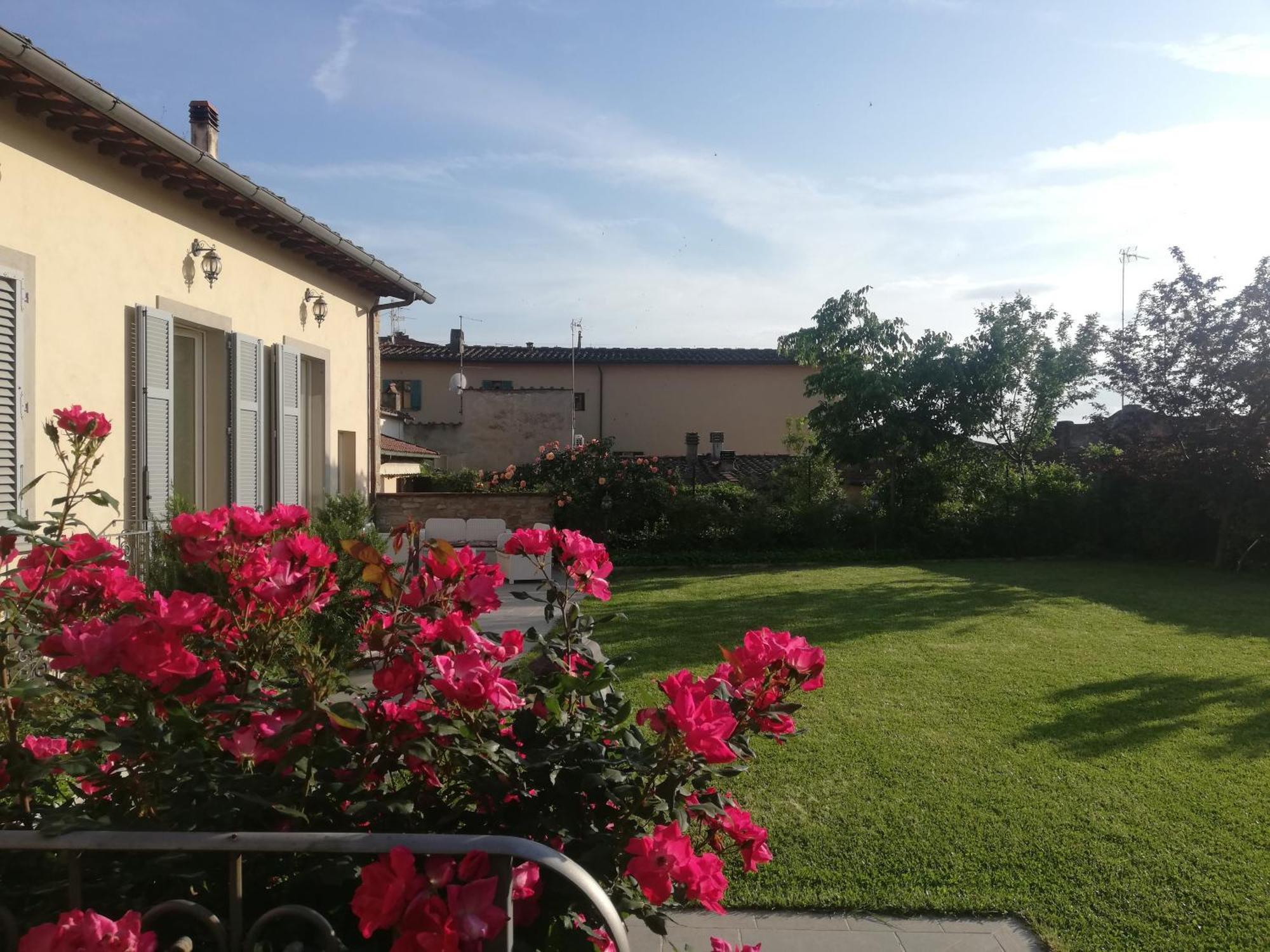 Casa Di Pietro Aretino, Arezzo Centro Storico 4-8 Letti Apartment Exterior foto